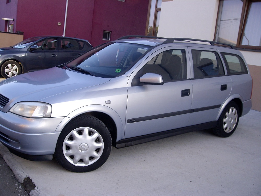 opel astra 