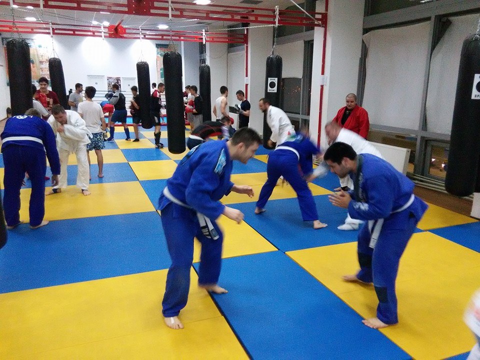 Cursuri de Jiu Jitsu Brazilian pentru adulti si copii!