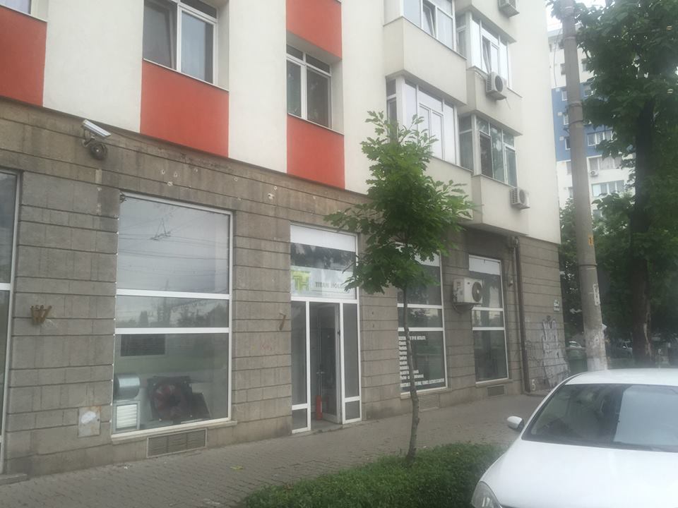 Vanzare spatiu comercial Calea Grivitei