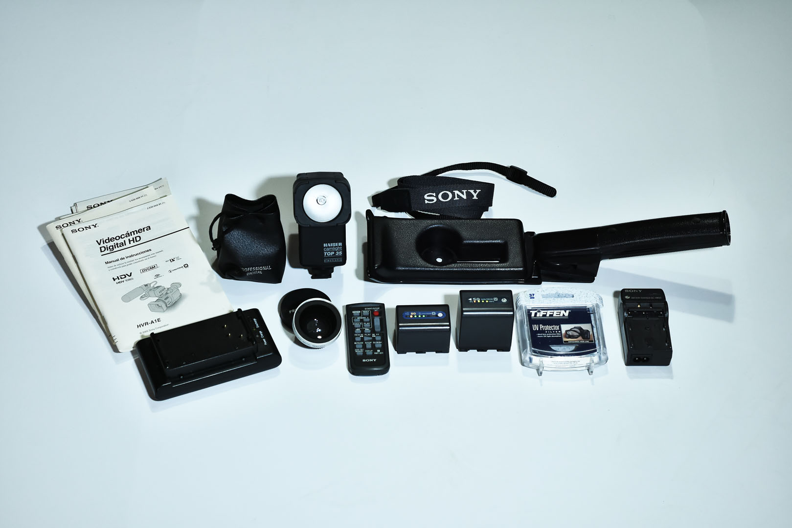 Vand camera  video digitala Sony HVR-A1E utilizata
