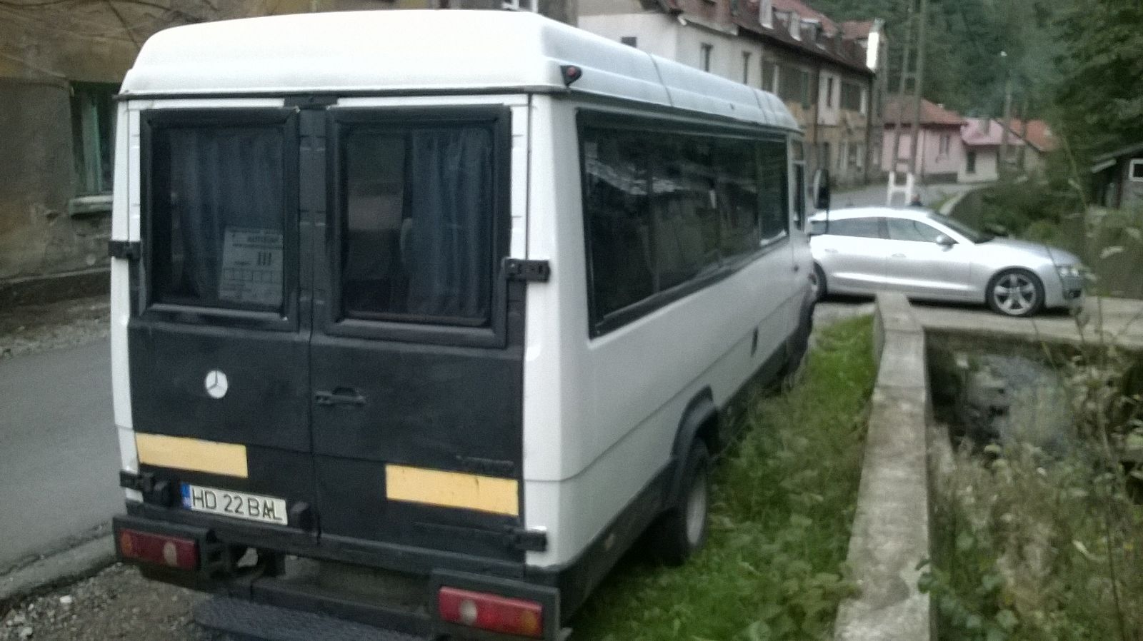 Vând Mercedes Vario 614 URGENT