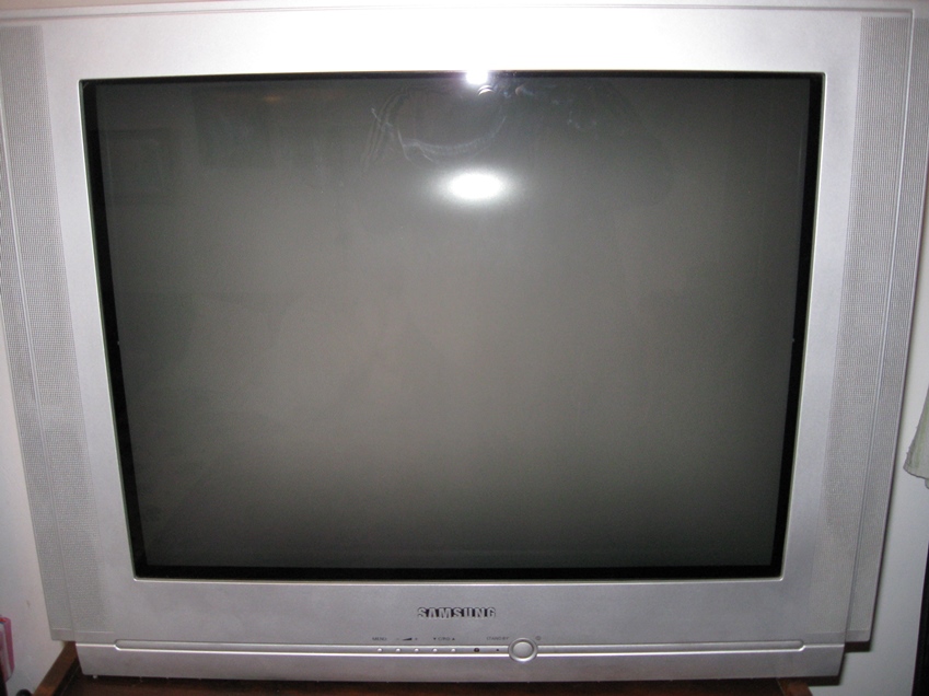 TV Samsung diagonala 68cm