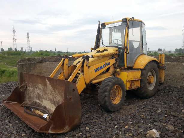  Buldoexcavator Komatsu WB 93R-2