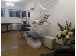 ANGAJAM MEDICI DENTISTI