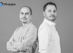 Cei doi fondatori ai Pinepipe