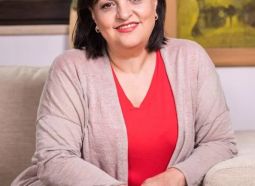Gina Veveriță - Master Trainer de NLP, Time Line Therapy®, Trainer Hipnoterapie si Coaching.