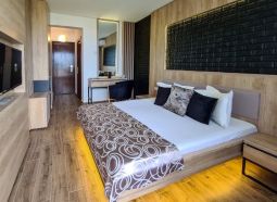 hotel tomis mamaia