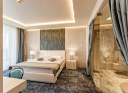 hotel 5 stele mamaia nord