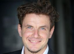 Vadim Țurcanu, Trainer certificat în Respirație și Meditație, Cercul Masculin și Comunicare în Relații, autor, antreprenor și Co-fondator al procesului UncageX