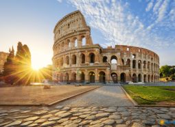 Agenția de turism Hello Holidays