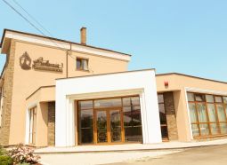 Restaurant à la carte şi cazare în Bacău pentru un city-break reuşit