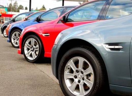 5 bucuresteni au fost retinuti pentru inselaciuni cu masini luate in leasing