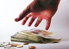 Cum incearca bancile sa atraga clienti noi