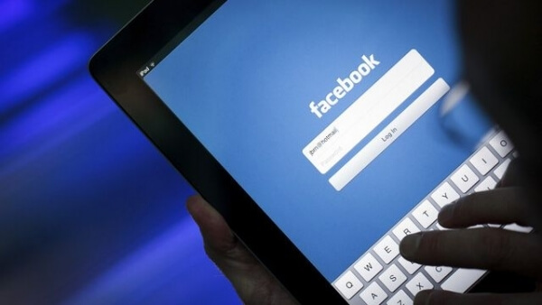 Facebook isi imbunatateste site-ul
