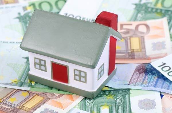 Credit imobiliar in lei sau euro? Care sunt diferentele de dobanda si sume accesate