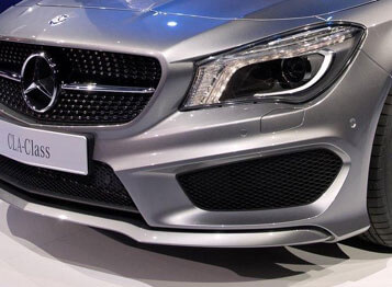Franta blocheaza inmatricularea de vehicule compact Mercedes