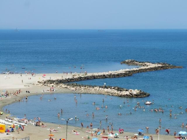 Patronatele din turism vor ca statiunile de pe litoral sa fie administrate de o firma privata