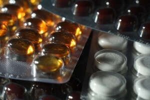 Companiile de medicamente generice anunta sute de disponibilizari pana la finalul anului