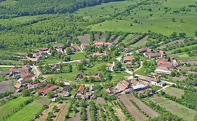 Charlottenburg, singurul sat rotund din Romania