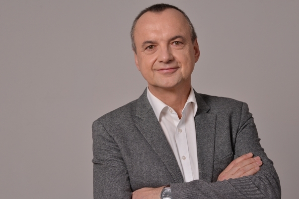Advertisement IT&C, CARIERE iQuest face recrutari in noul sediu de 6.000 mp de la Cluj