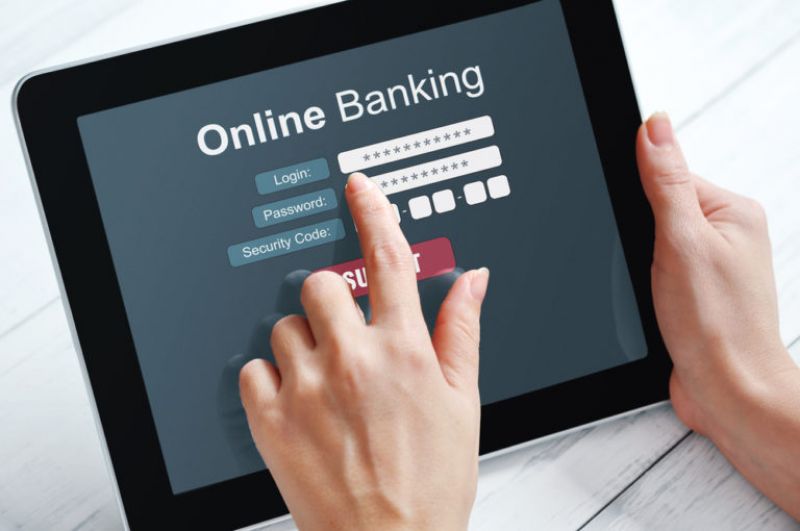 CEC Bank lansează pachetele de cont curent ce pot fi accesate 100% online