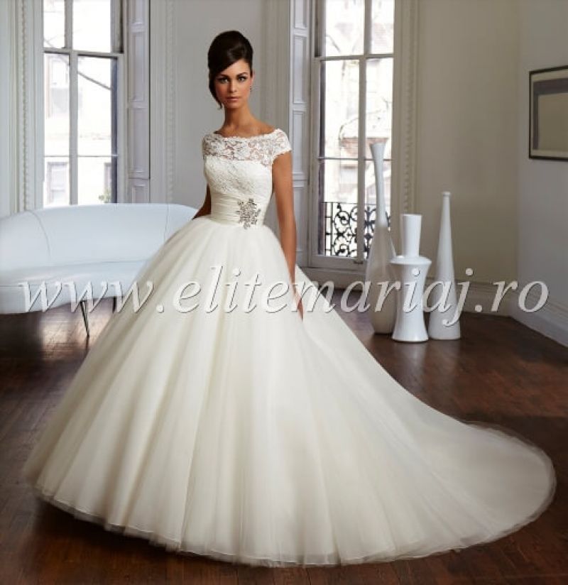 Rochii de mireasa Madeline Gardner Rochie superba de mireasa